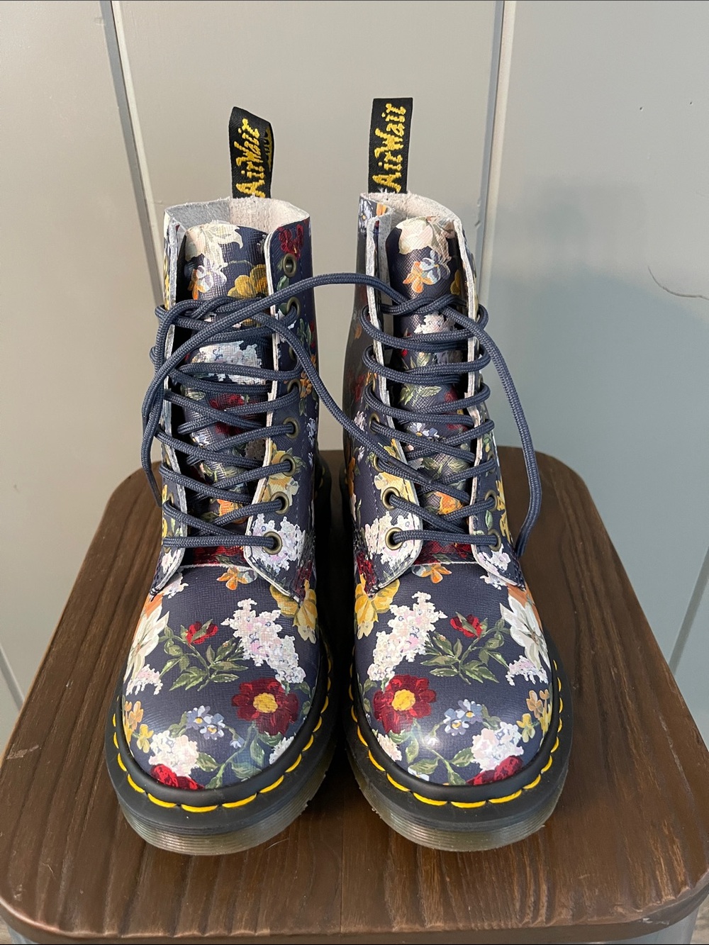 Dr Martens Boots Navy Blue Floral Pascal Air Wair Boho Festival US Size 5